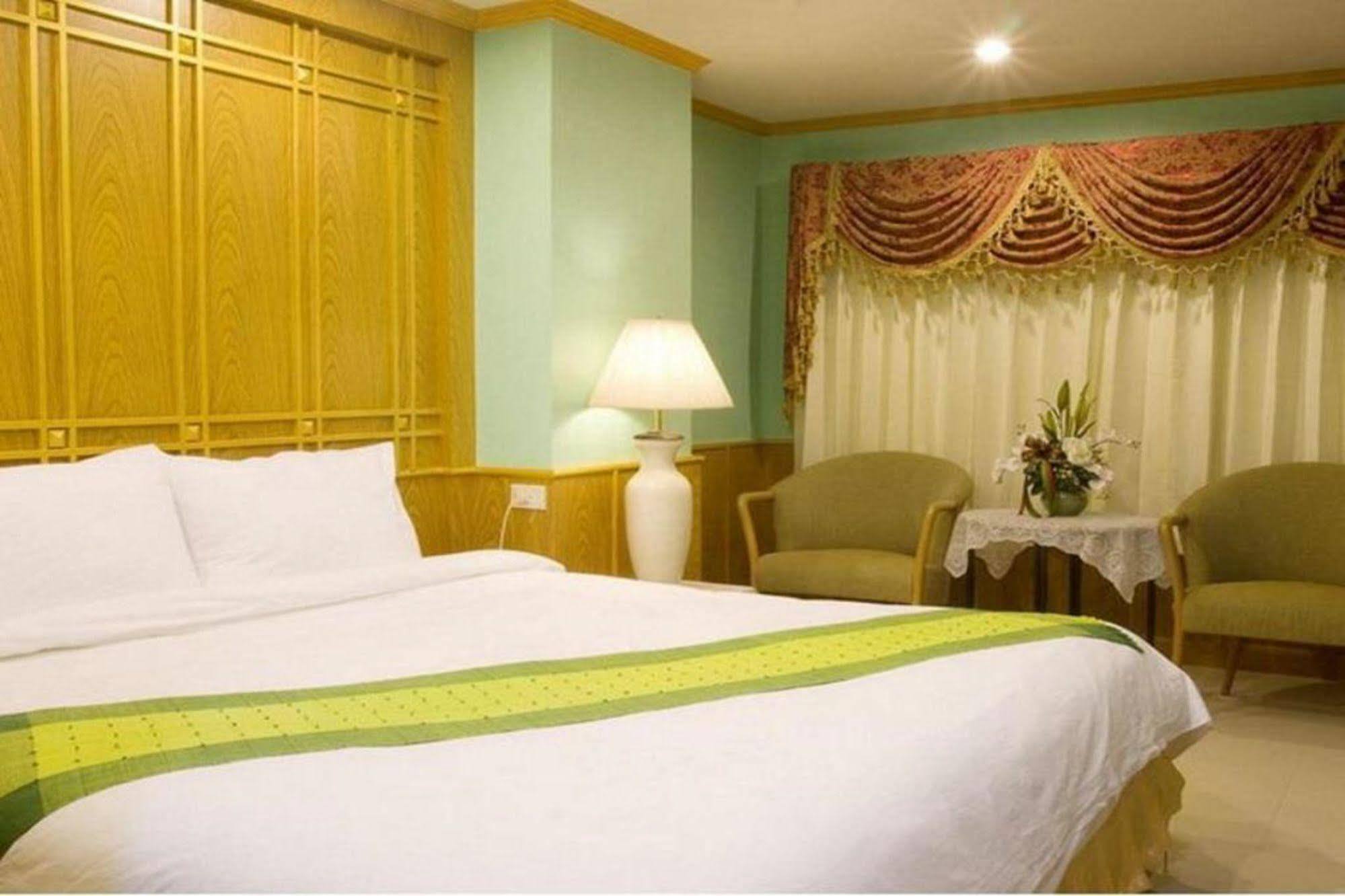 Oyo 280 Thai Garden Resort Μπανγκόκ Εξωτερικό φωτογραφία