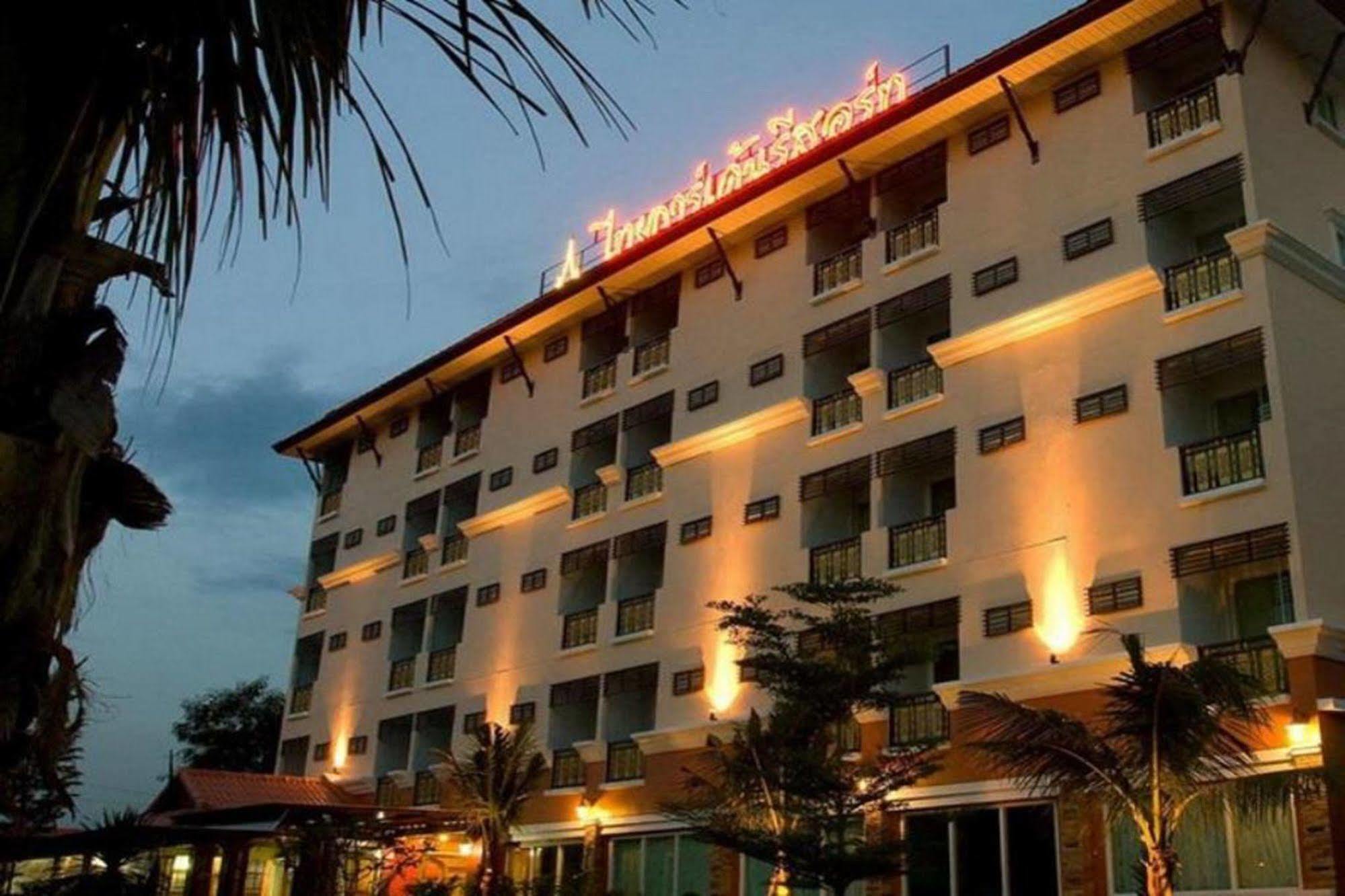 Oyo 280 Thai Garden Resort Μπανγκόκ Εξωτερικό φωτογραφία