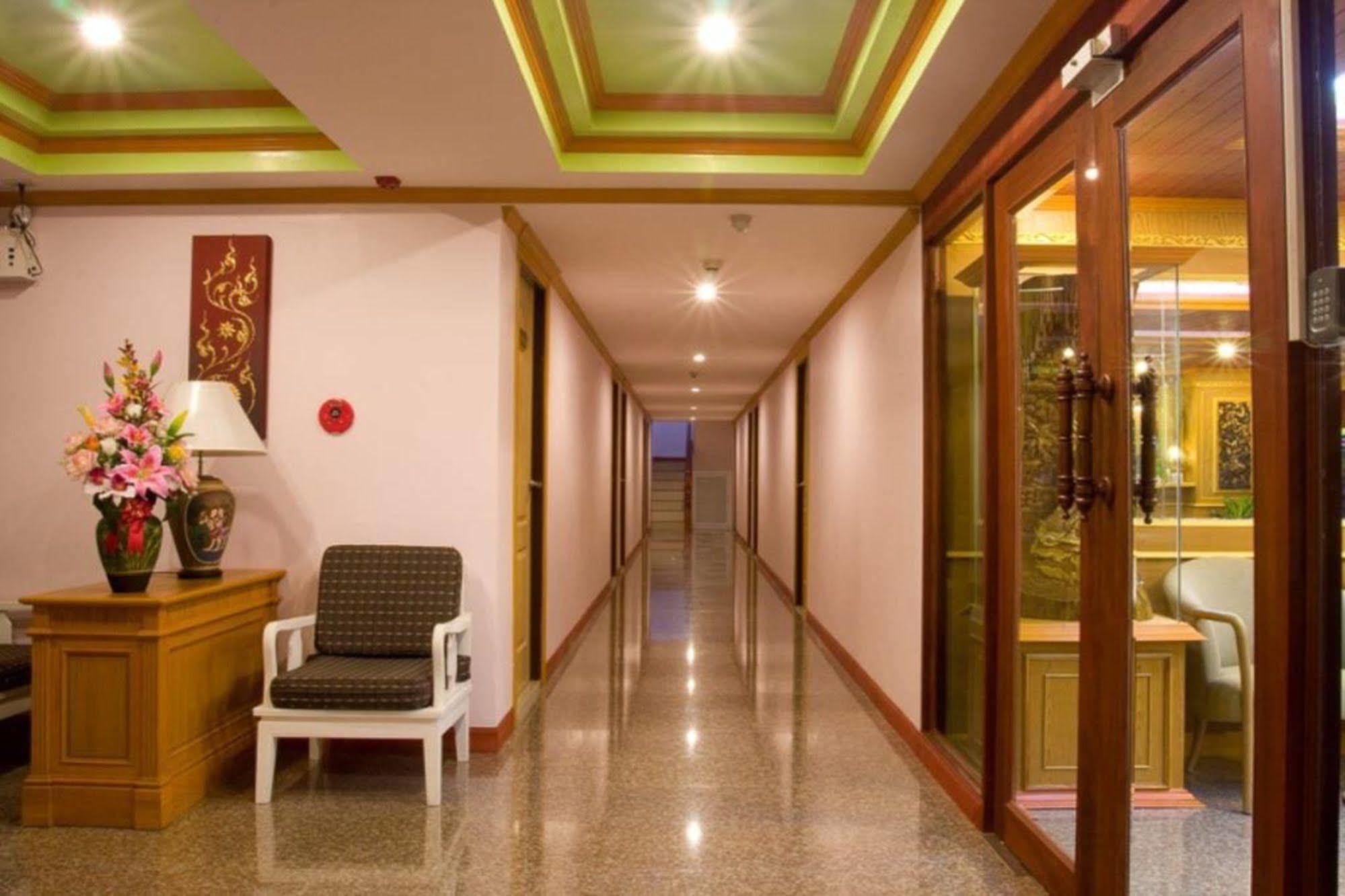 Oyo 280 Thai Garden Resort Μπανγκόκ Εξωτερικό φωτογραφία